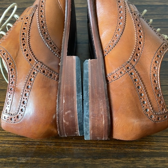 Cole Haan, men’s 9, Modern Essentials Wingtip Oxford in British Tan, dress shoe - Picture 10 of 15